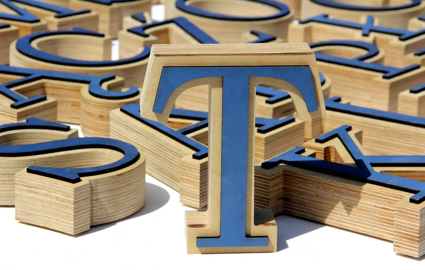 Houten alfabet - letter T van hout