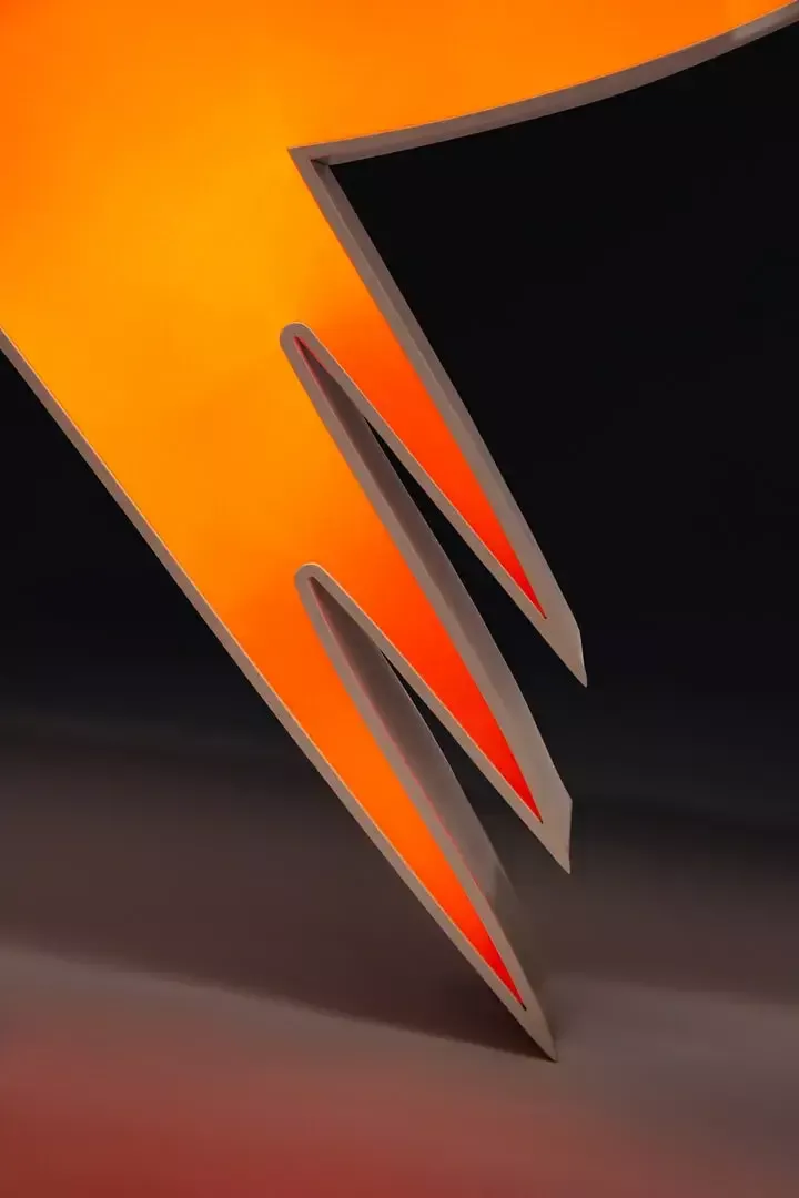 Letter R - verlichte aangepaste letter R in oranje kleur