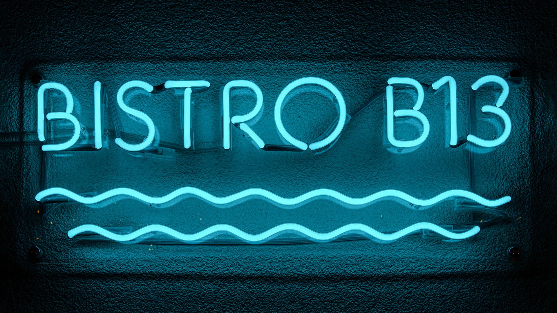 Bistro B13 - Bistro neonglas turquoise.